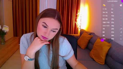 Snapshot of _miss_mia chatting on October 18, 6:05 am Mia online show from October 18, 6:05 am