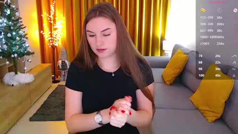 Snapshot of _miss_mia chatting on December 21, 10:28 am Mia online show from December 21, 10:28 am