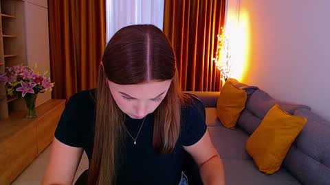 Snapshot of _miss_mia chatting on September 23, 8:12 am Mia online show from September 23, 8:12 am
