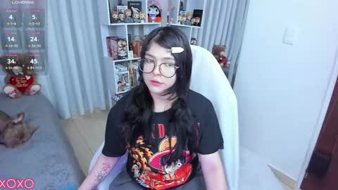 Hanna  Idependent Model   online show from March 6, 2:12 pm