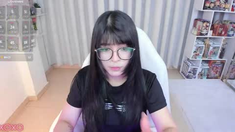 Hanna  Idependent Model   online show from April 12, 7:55 am