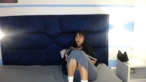 Snapshot of _mollyy chatting on January 19, 11:10 pm Molly online show from January 19, 11:10 pm