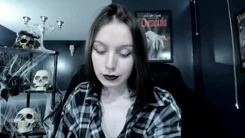 Snapshot of _naamah chatting on December 9, 8:33 pm _naamah online show from December 9, 8:33 pm