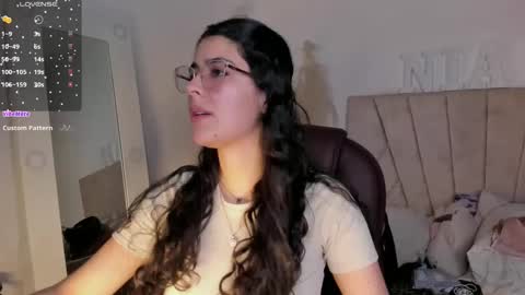 Snapshot of _niah_ chatting on January 2, 9:07 pm Niah You can call me Ni or cutie haha online show from January 2, 9:07 pm