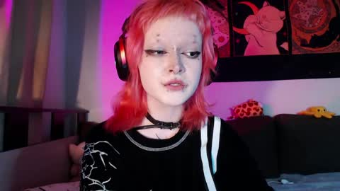 Nicole online show from June 5, 11:11 pm