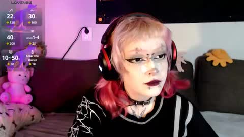 Nicole online show from July 5, 6:57 pm