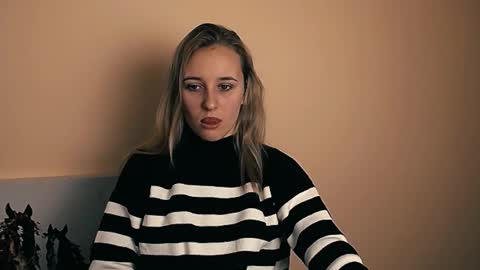 Nica online show from October 29, 9:13 am