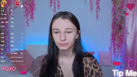 Snapshot of _nika_kik chatting on February 12, 2:00 pm Nika online show from February 12, 2:00 pm