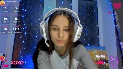 Snapshot of _nika_kik chatting on October 19, 4:09 pm Nika online show from October 19, 4:09 pm