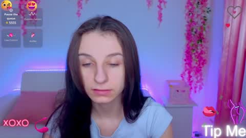 Snapshot of _nika_kik chatting on February 2, 3:07 pm Nika online show from February 2, 3:07 pm