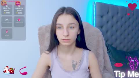 Snapshot of _nika_kik chatting on January 9, 1:35 pm Nika online show from January 9, 1:35 pm