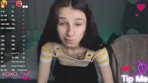 Snapshot of _nika_kik chatting on February 22, 2:38 pm Nika online show from February 22, 2:38 pm