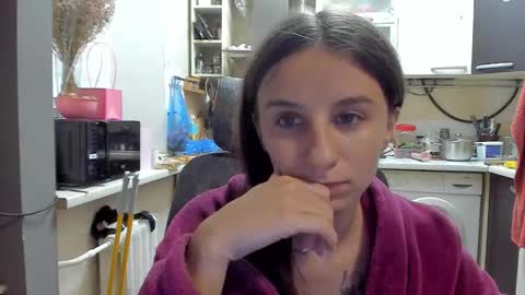 Snapshot of _nika_kik chatting on October 8, 5:06 pm Nika online show from October 8, 5:06 pm
