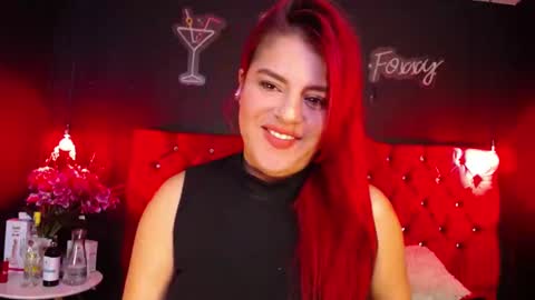 Snapshot of _poison_sweet chatting on December 10, 9:11 pm Laura online show from December 10, 9:11 pm