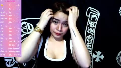 _preciousmoira online show from May 22, 10:35 am