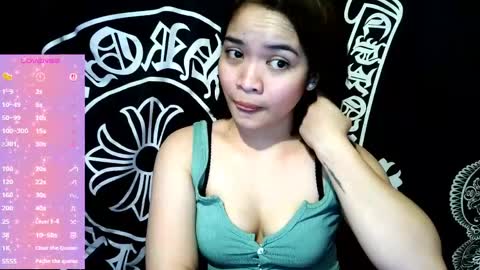 _preciousmoira online show from May 9, 2:02 am