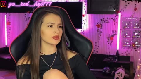 -RED HAT- online show from April 8, 6:32 pm