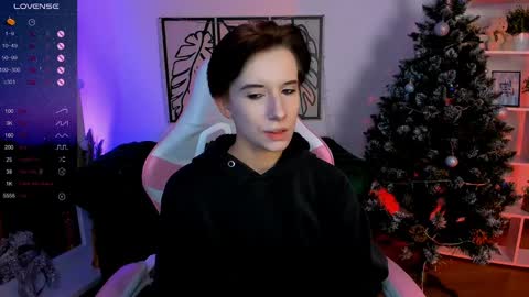 Snapshot of _rein_ramm chatting on December 26, 5:58 am Rein online show from December 26, 5:58 am
