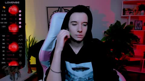 Snapshot of _rein_ramm chatting on January 21, 6:22 am Rein online show from January 21, 6:22 am