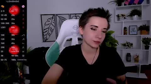 Snapshot of _rein_ramm chatting on October 3, 8:47 pm Rein online show from October 3, 8:47 pm