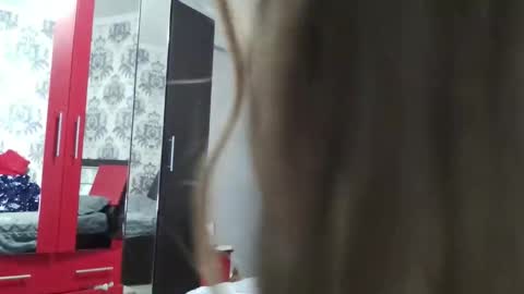 _sexy_sophie_69 online show from October 13, 6:54 pm