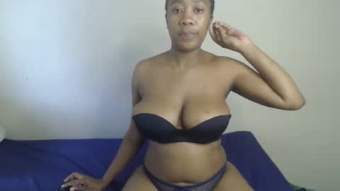 _sexylipss online show from October 31, 1:48 pm