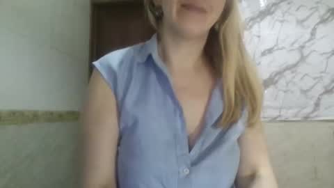  SexyXSveta  online show from February 26, 6:23 am
