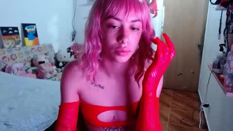 _shanellxxx online show from April 10, 9:10 pm