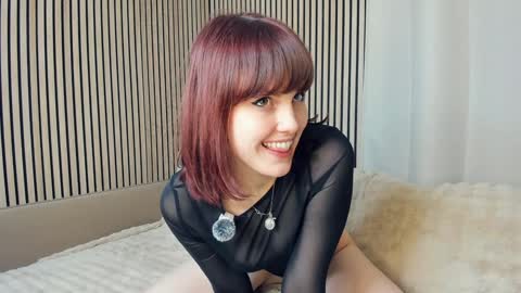 Sarah online show from February 5, 7:50 pm