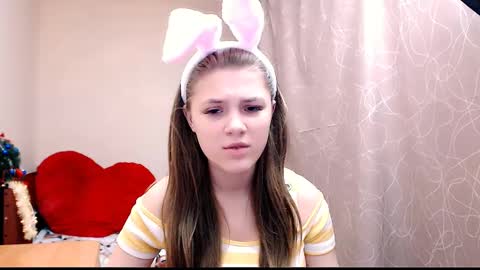 Snapshot of _shy_bunny__ chatting on January 14, 3:04 pm Mari online show from January 14, 3:04 pm