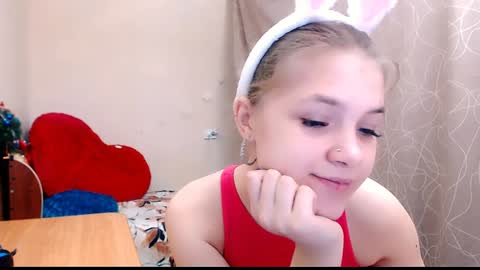Snapshot of _shy_bunny__ chatting on January 22, 11:01 am Mari online show from January 22, 11:01 am