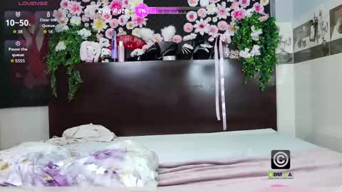 _skitlstrynka_ online show from April 16, 4:02 am