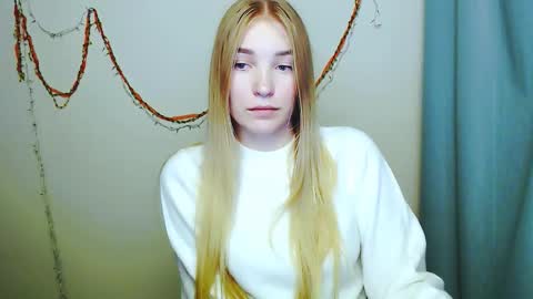 Rachel online show from December 18, 9:08 pm