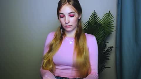 Rachel online show from November 21, 4:42 pm