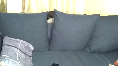 dee online show from November 29, 1:53 am