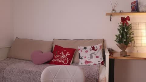 Annie online show from January 11, 1:16 am