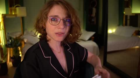 Evi online show from February 28, 10:06 pm