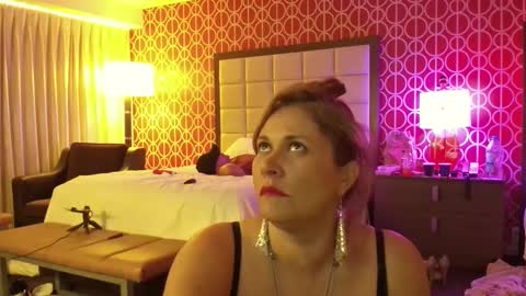 VioletTheDoll online show from February 5, 5:53 pm
