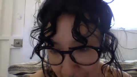 Snapshot of _tutti_frutti_ chatting on February 6, 7:29 pm _tutti_frutti_ online show from February 6, 7:29 pm