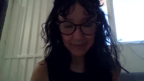 Snapshot of _tutti_frutti_ chatting on February 15, 9:17 pm _tutti_frutti_ online show from February 15, 9:17 pm