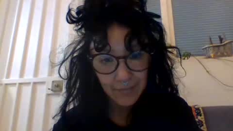 Snapshot of _tutti_frutti_ chatting on January 1, 1:15 am _tutti_frutti_ online show from January 1, 1:15 am
