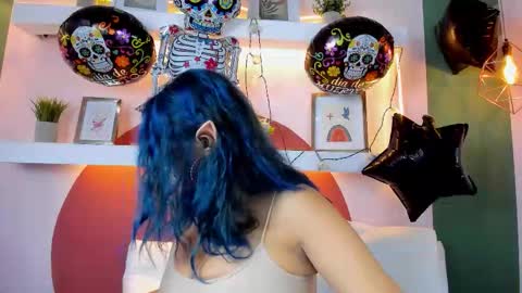 _valeryboobs_ online show from October 31, 1:59 pm