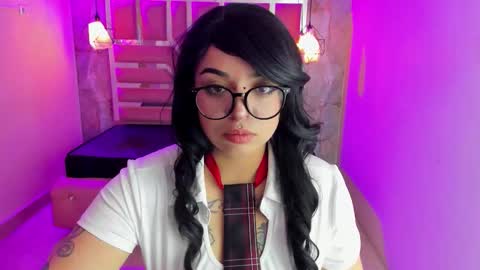 Snapshot of _vermell_ chatting on October 19, 8:44 pm Vermeil online show from October 19, 8:44 pm