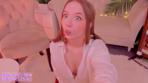 Violet online show from October 19, 3:30 am