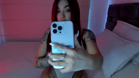 INSTAGRAM pinzon viviana online show from May 6, 9:30 pm