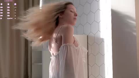 Luna online show from February 3, 3:04 am