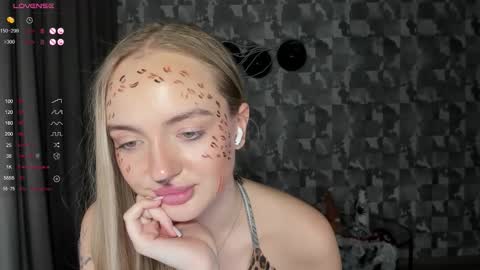 Adelina online show from October 25, 3:08 pm