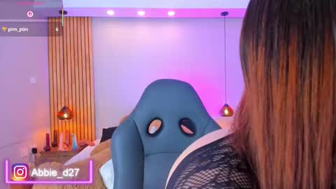 Abbie Edmond  online show from September 12, 4:46 am