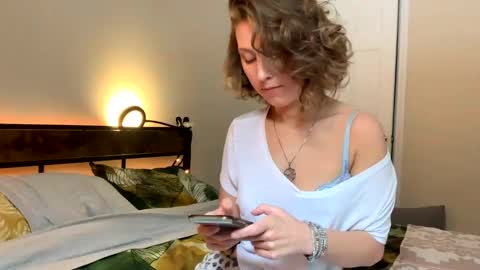 Snapshot of abbienextdoor chatting on January 25, 7:38 pm Abbie online show from January 25, 7:38 pm