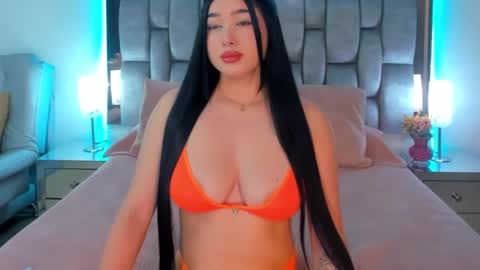 Snapshot of abby_blue01 chatting on February 19, 12:57 am abby_blue01 online show from February 19, 12:57 am